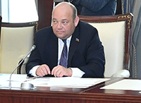 Millət vəkili Xanlar Fətiyev: “ Həmin o çətin anlarda gəncəlilər bir daha sübut etdi ki, onlar dövlətini, Prezidentini sevir, müstəqilliyimizin qorunması üçün bütün fədəkarliqlara hazırdırlar”.